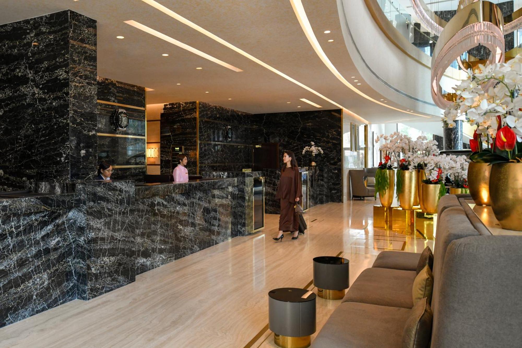 Dusit Doha Hotel Exterior foto The lobby of the hotel